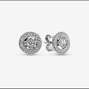 Pandora Vintage Circle Stud Earings